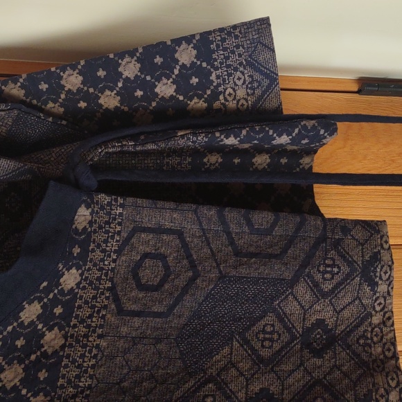 Eastern Serenity Kimono Wrap Jacket - Picture 2 of 5